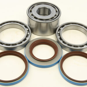 REAR DIFFERENTIAL BEARING AND SEAL KIT