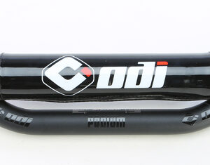 CONTROLLED FLEX TECHNOLOGY 1 1/8" HANDLEBAR PINK