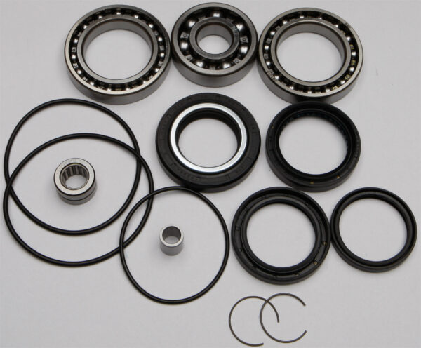 REAR DIFFERENTIAL BEARING AND SEAL KIT